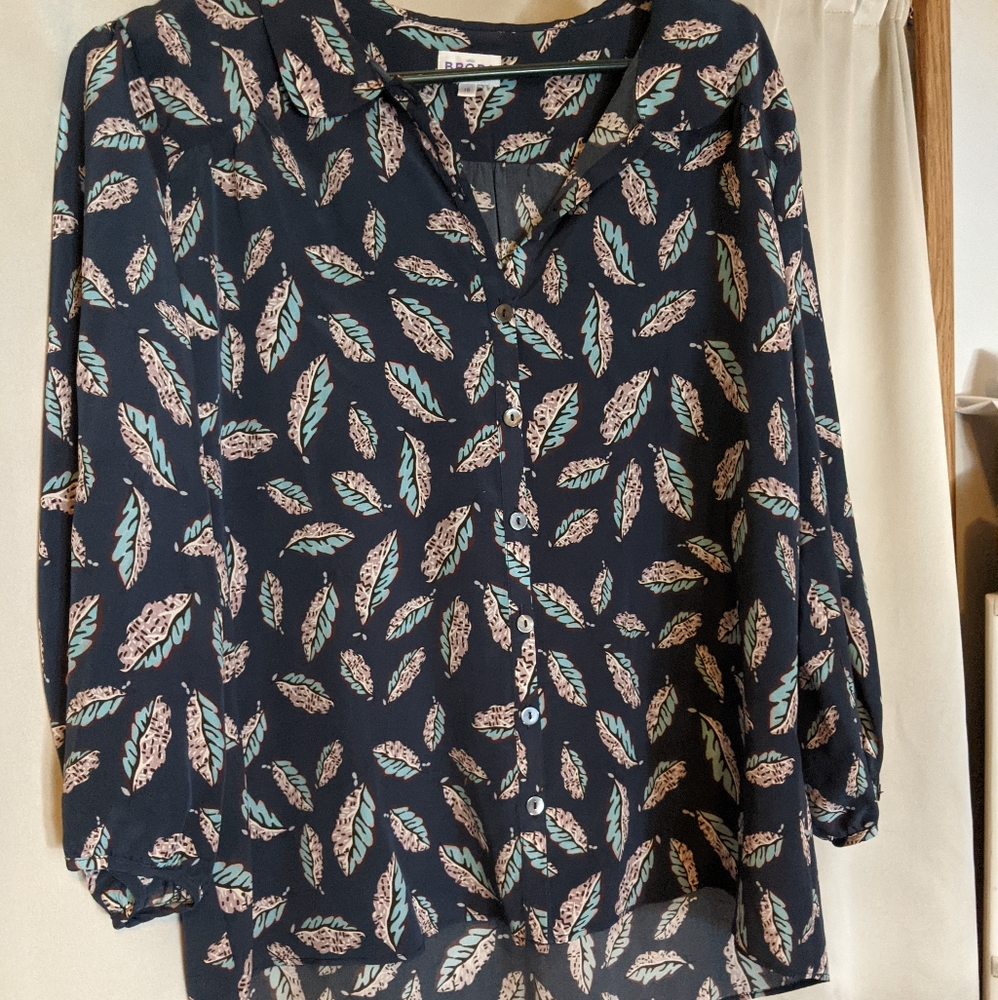 Brora size 16 blouse
